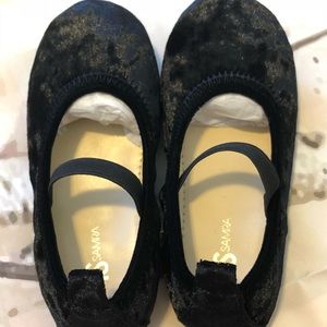 NWT Yosi Samra girls velvet flats size 10
